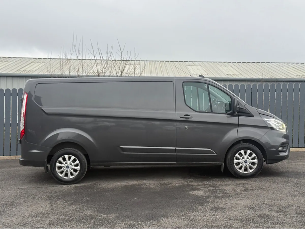 Ford Transit Custom CUSTOM 320 LIMITED EDITION EBL - Image 2