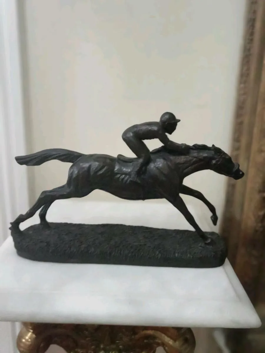 Genesis horse and jockey POSTAGE AVAILABLE - Image 1