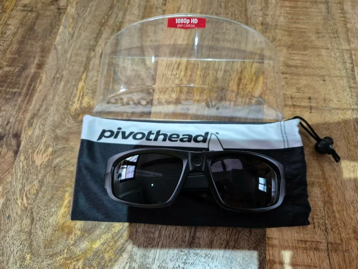 Pivothead camera glases - Image 1