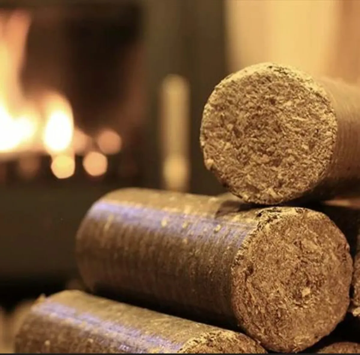 Pallet of compressed Heat Logs- Low Stock - Image 1