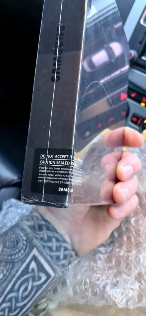 Samsung Galaxy Z Fold 4 - Image 4