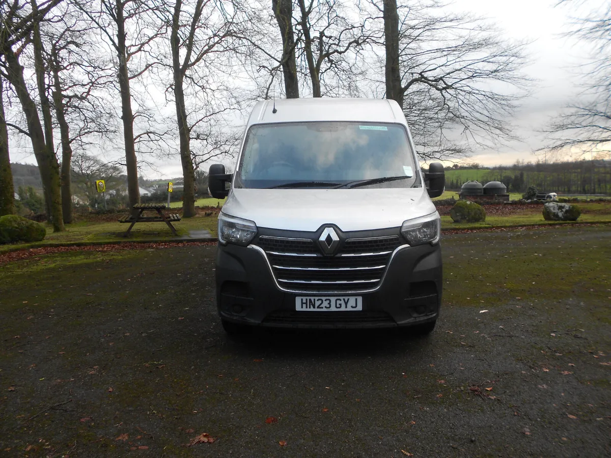 Renault Master 2023 - Image 2