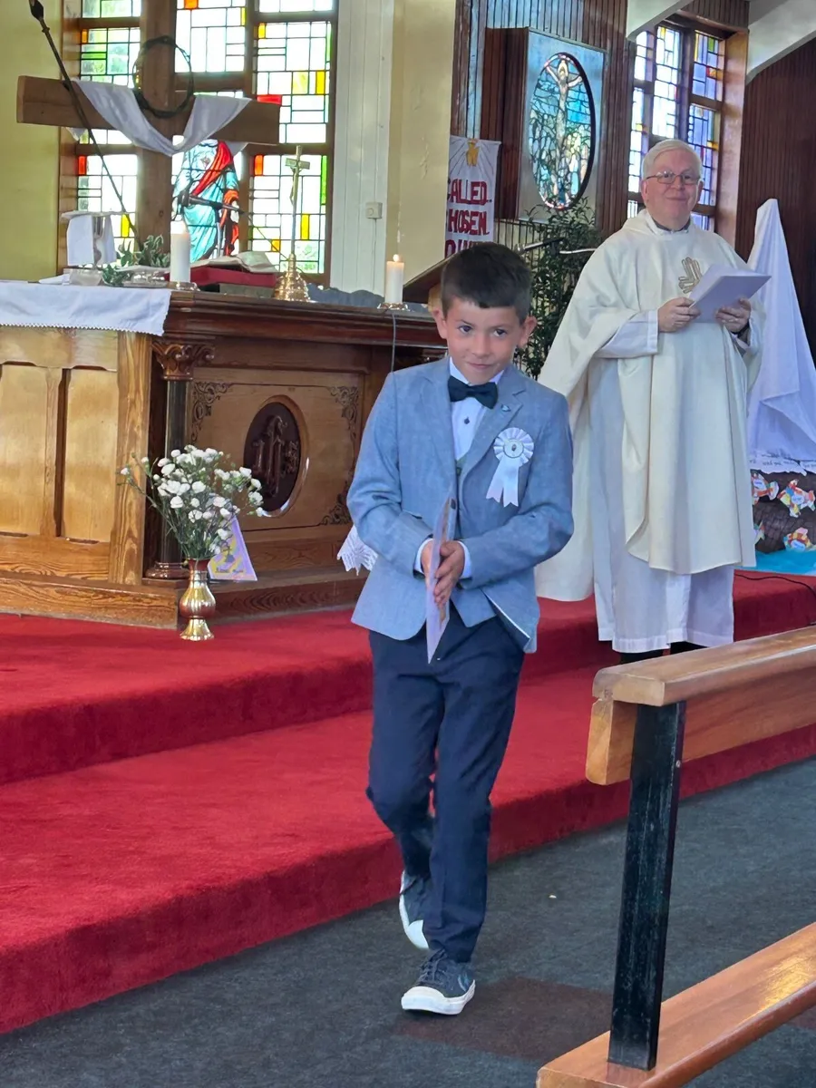Boys Holy communion suit - Image 2