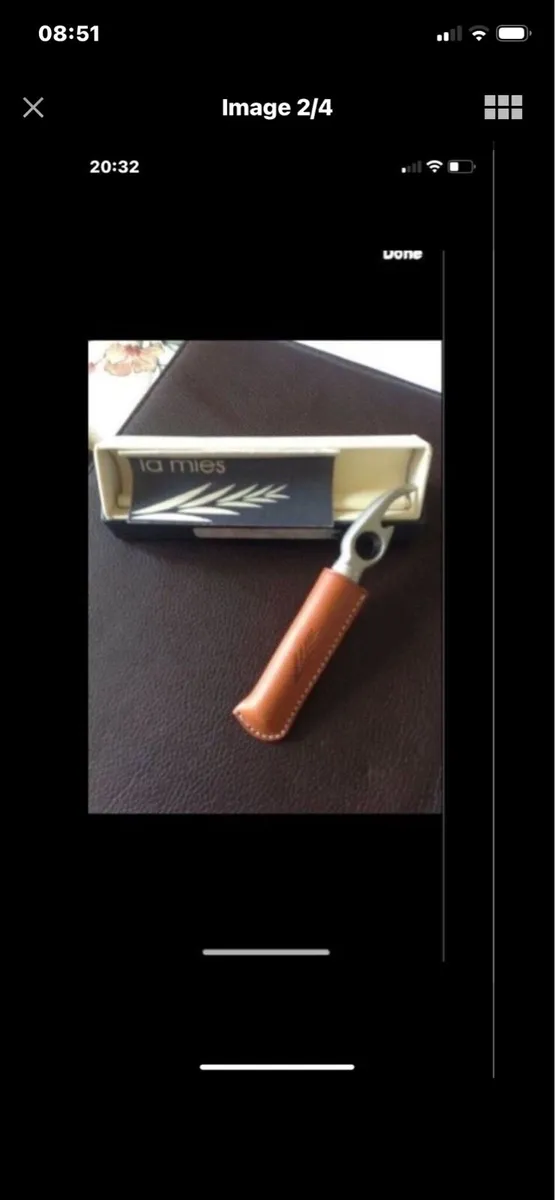 Corkscrew & Bottle Opener in Leather Case - Image 2