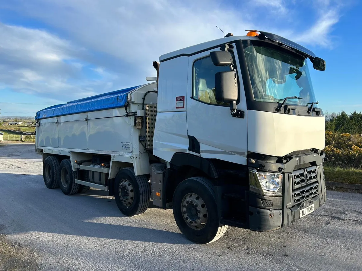 2017 Renault C460 - Image 2