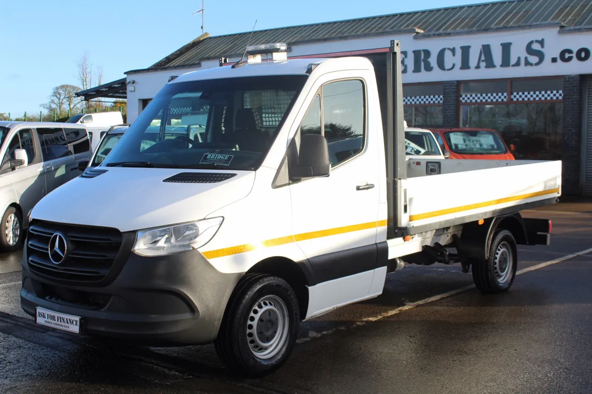 2022 Mercedes-Benz Sprinter 315 SWB Dropside - Image 1