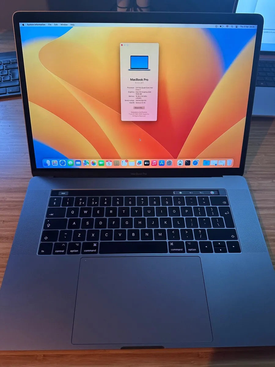 MacBook Pro Intel i7 - Image 1