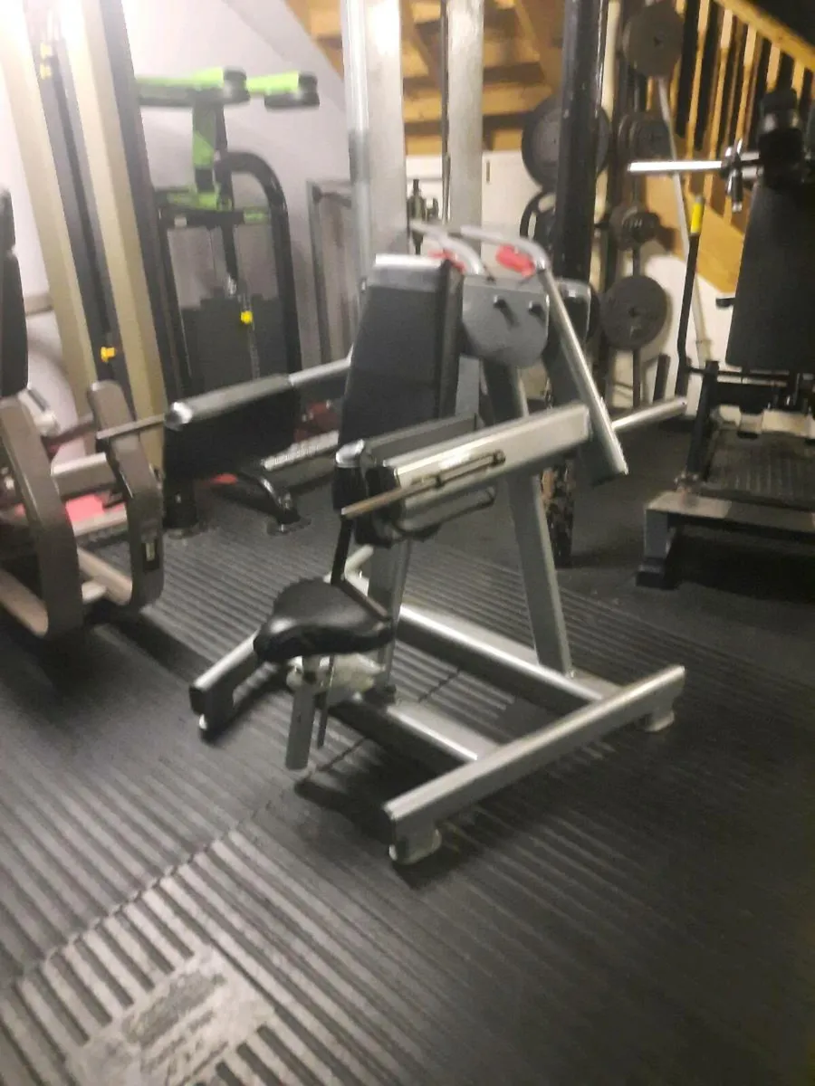 Gym equipment - Image 1
