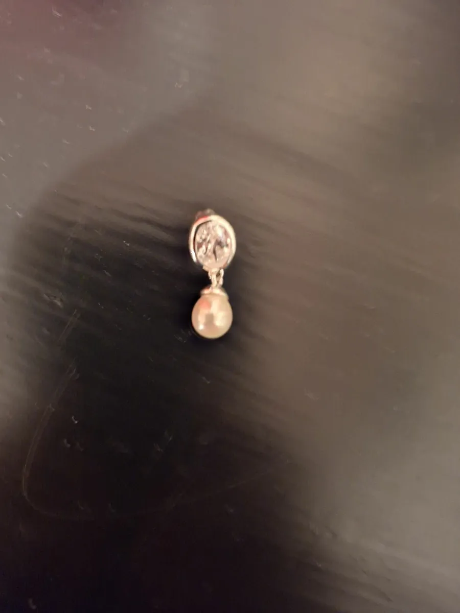 Newbridge silverware drop pearl pendant - Image 1