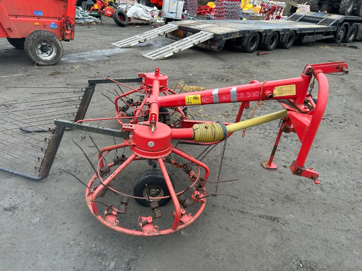 Kverneland Vicon 300 Haybob - Image 1