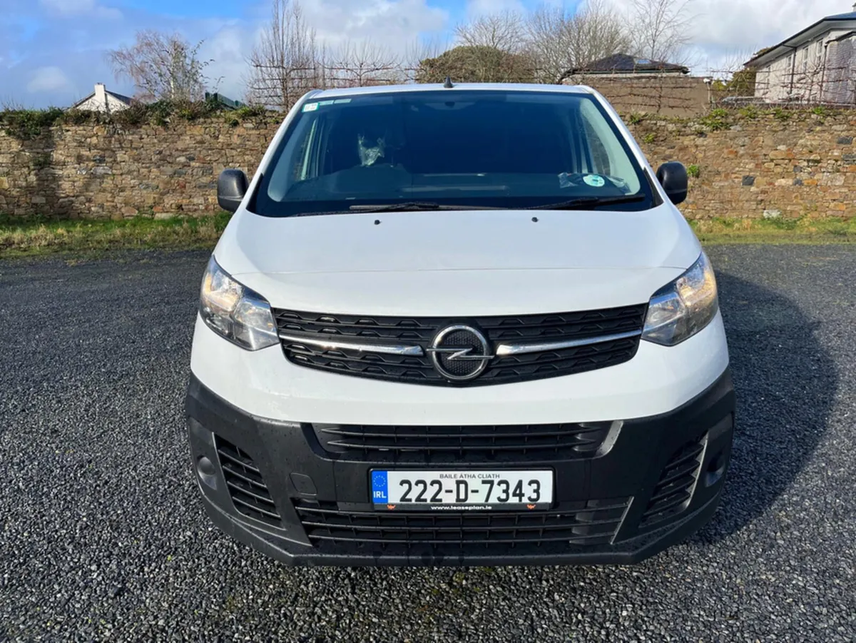 Opel Vivaro LWB LOW MILEAGE - Image 3