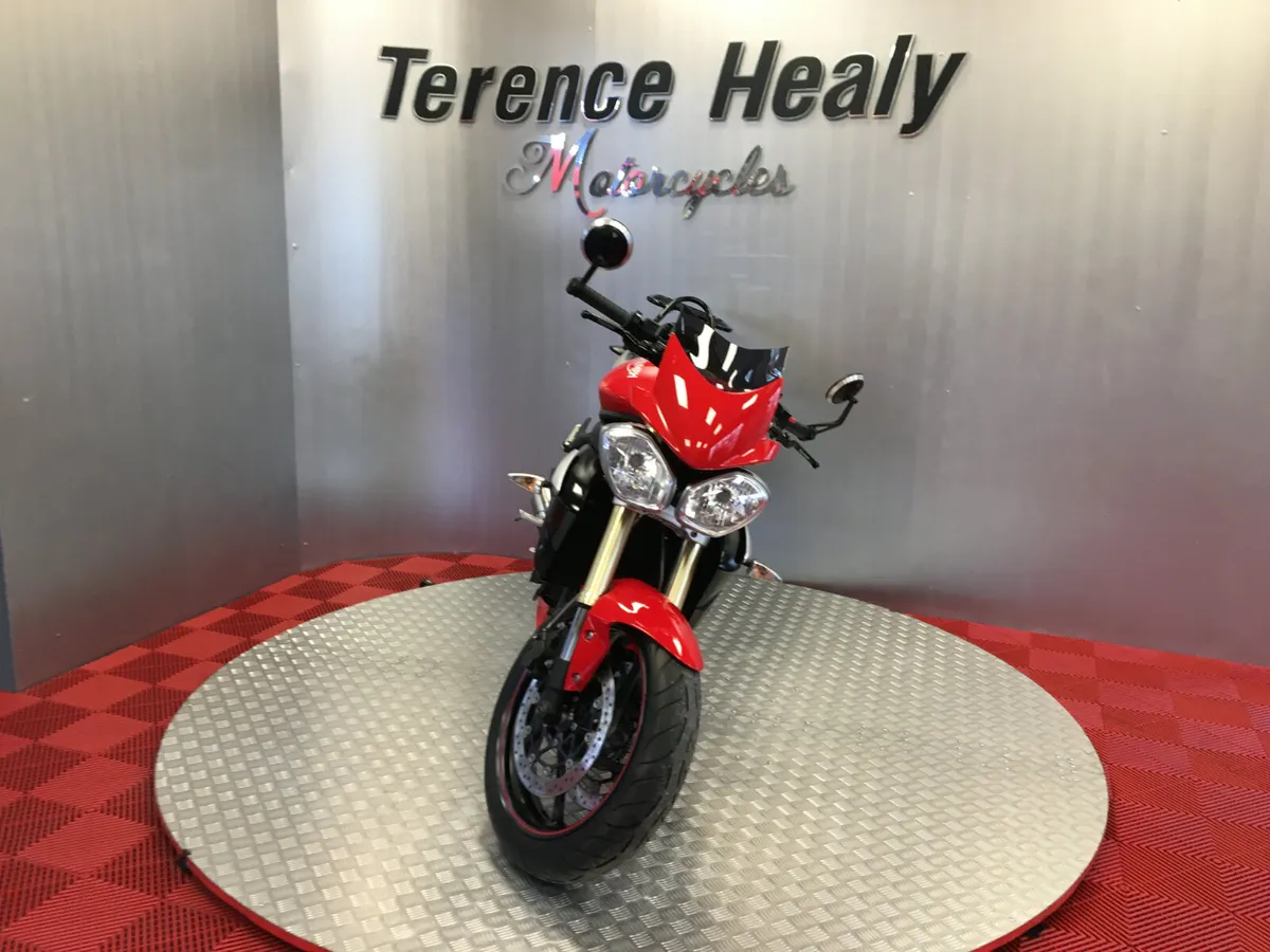 2016 Triumph Street Triple 675 ''Great Condition'' - Image 3