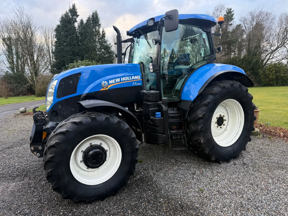 2013 New Holland T7.200 RC 4900 hours! €56950 - Image 2