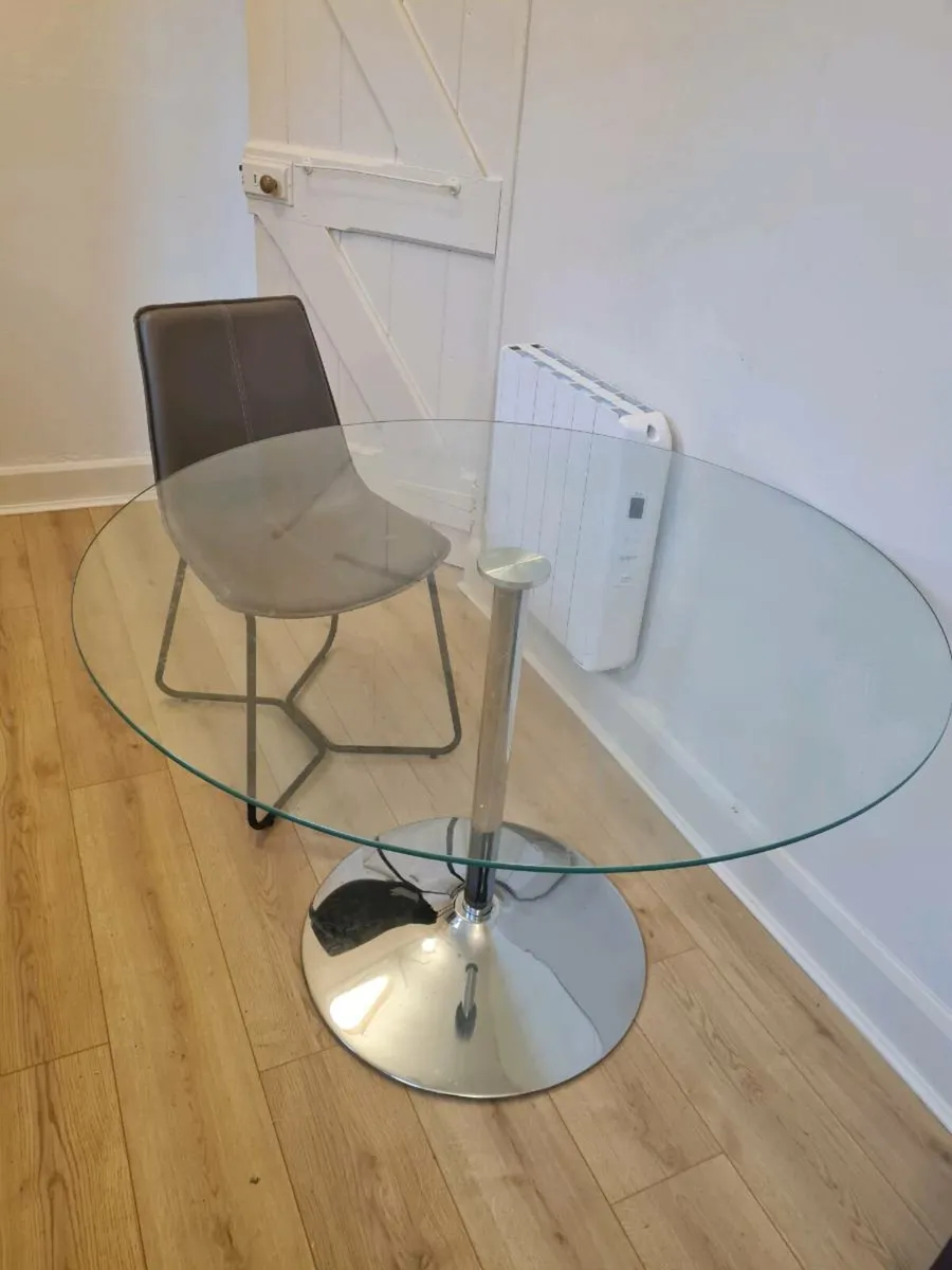 Dining Table and Chairs - Image 2