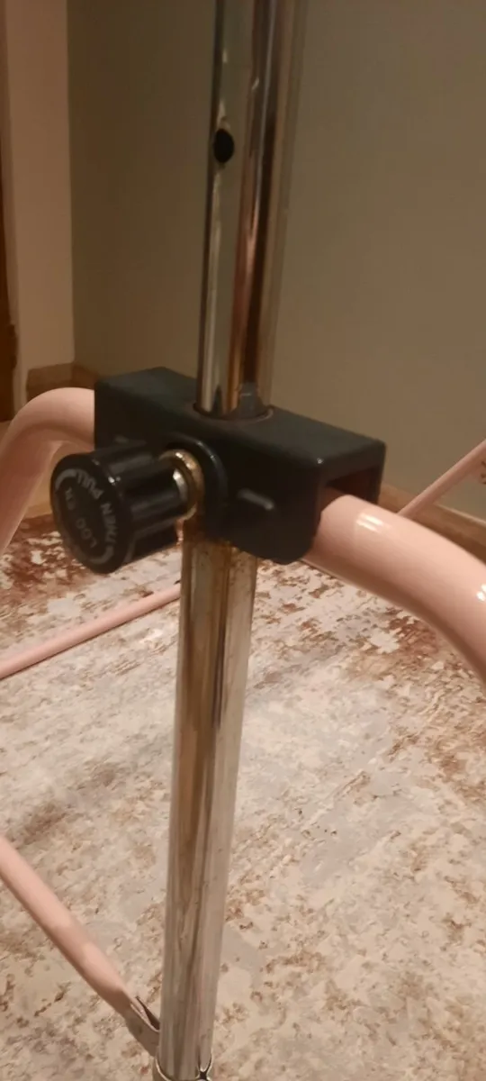 Gymnastics Bar - Image 2