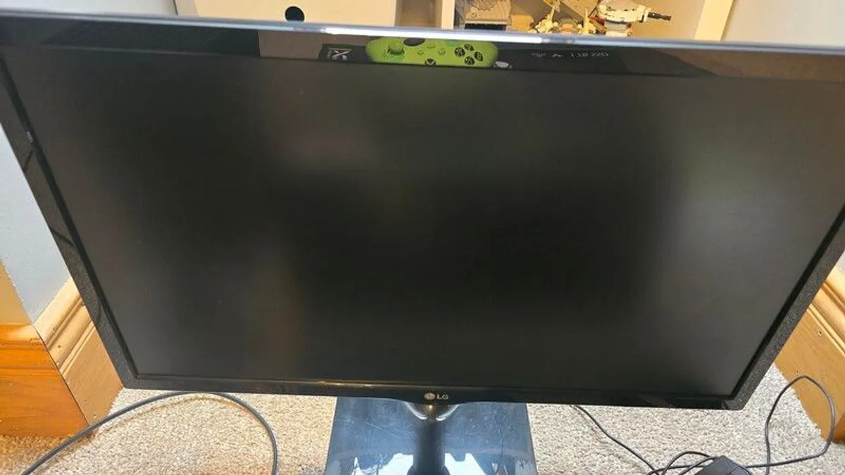 Xbox Series X - Image 4