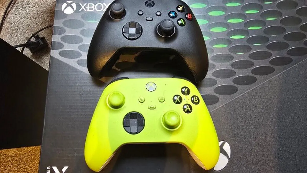 Xbox Series X - Image 2