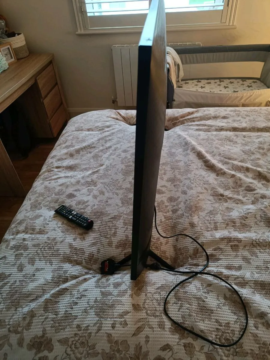 50" Samsung Tv - Image 2