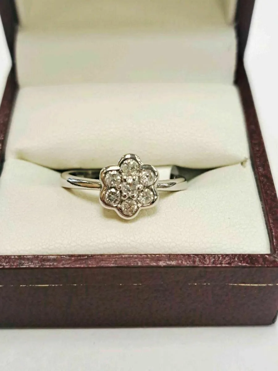 14K White Gold Diamond Ring 14CT - Image 1