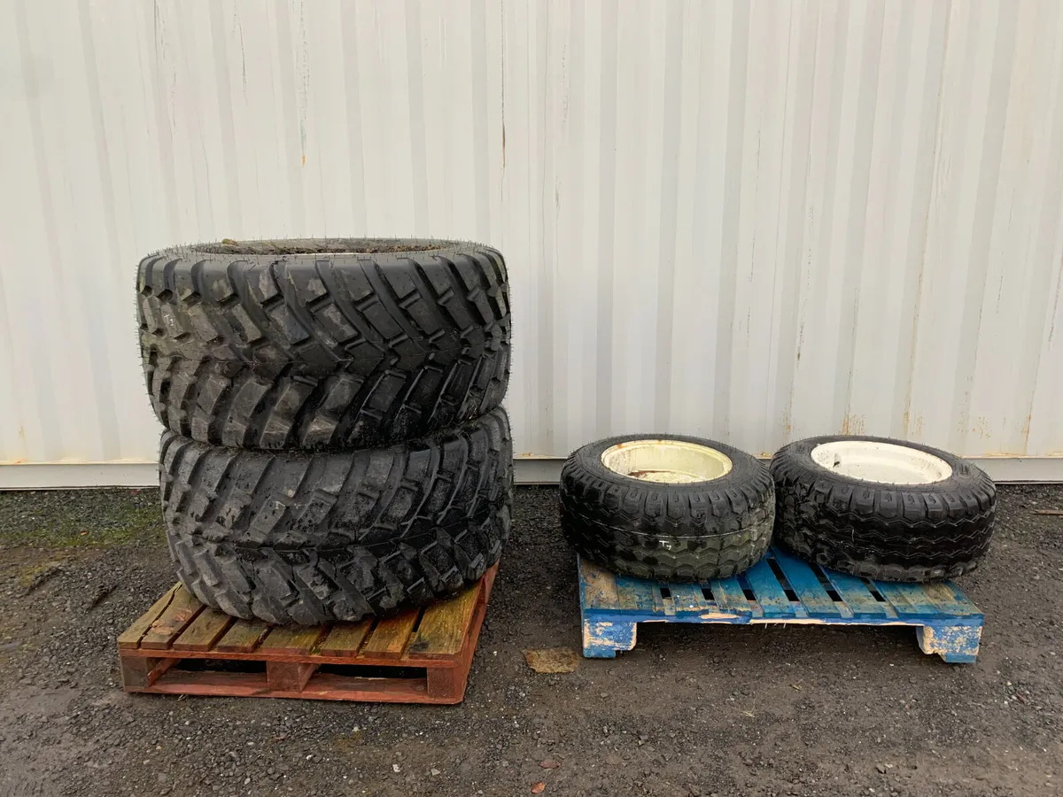 UNRESERVED UNUSED BKT GRASS TYRES & RIMS FOR AUCT - Image 1