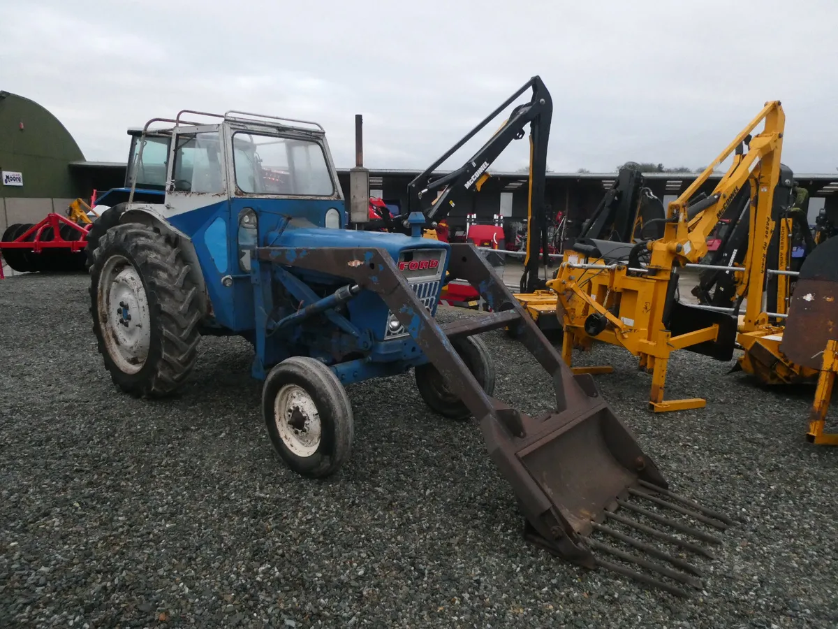 Ford 4000 Tractor - Image 3
