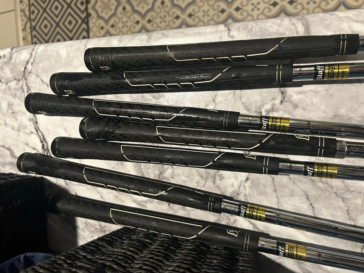 Wilson staff d100 golf irons - Image 3
