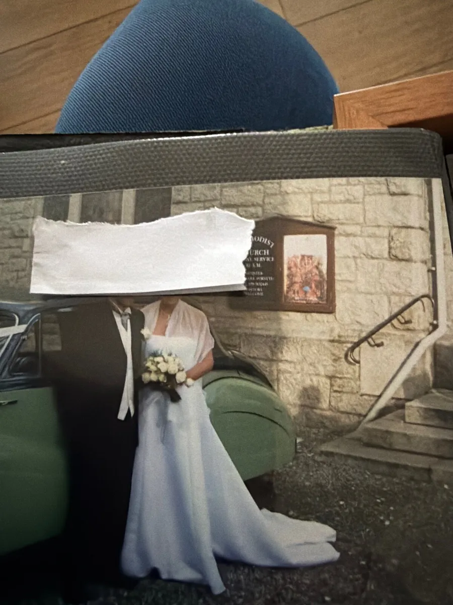 Wedding dress - Image 1