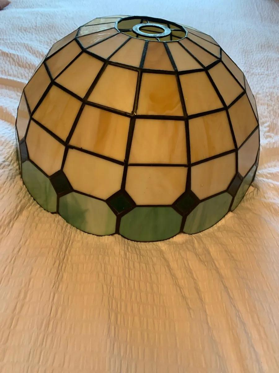Tiffany Lamp Shade - Image 1