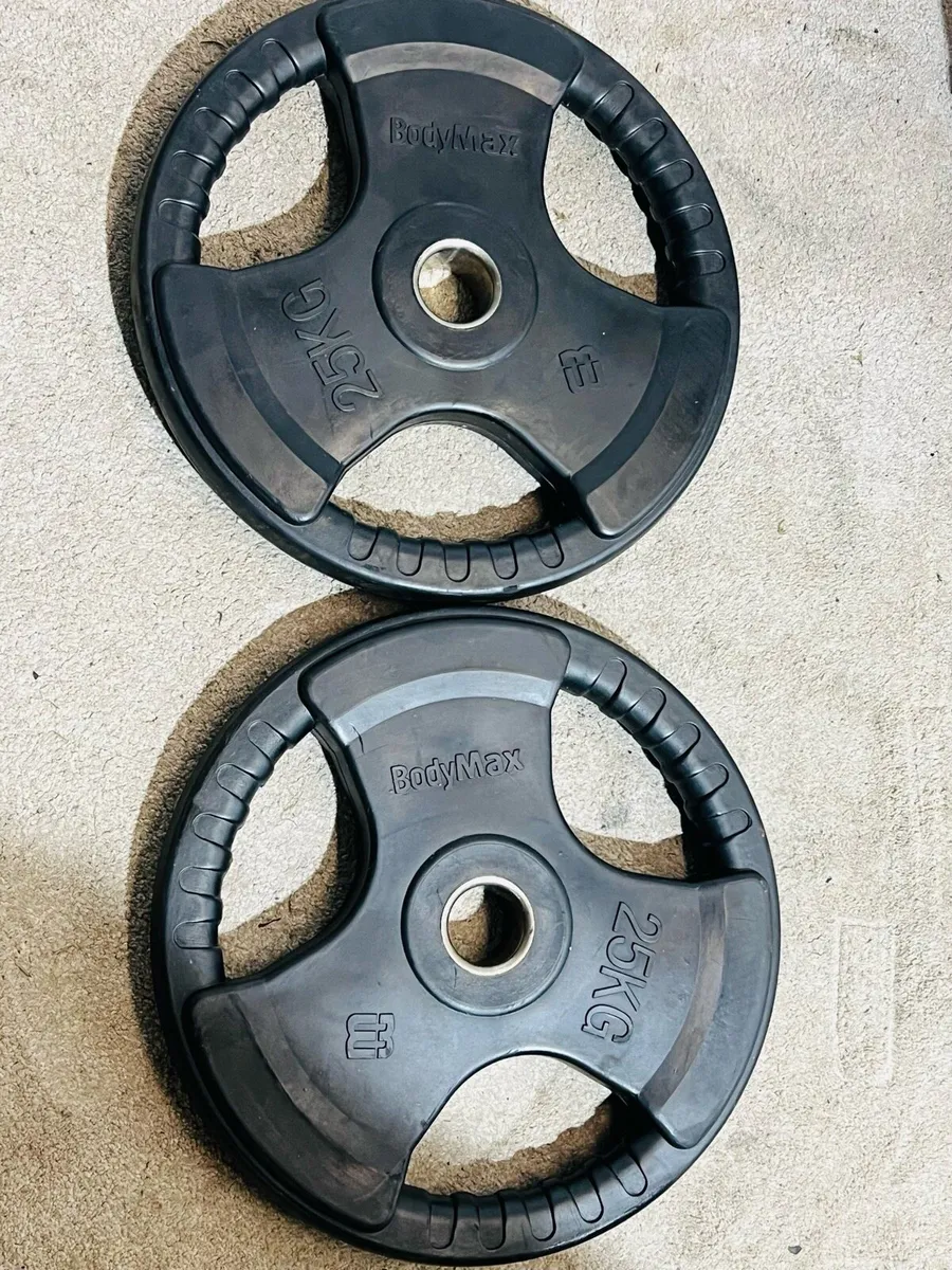 2 X 25 KG TRIGRIP RUBBER OLYMPIC PLATES - Image 1