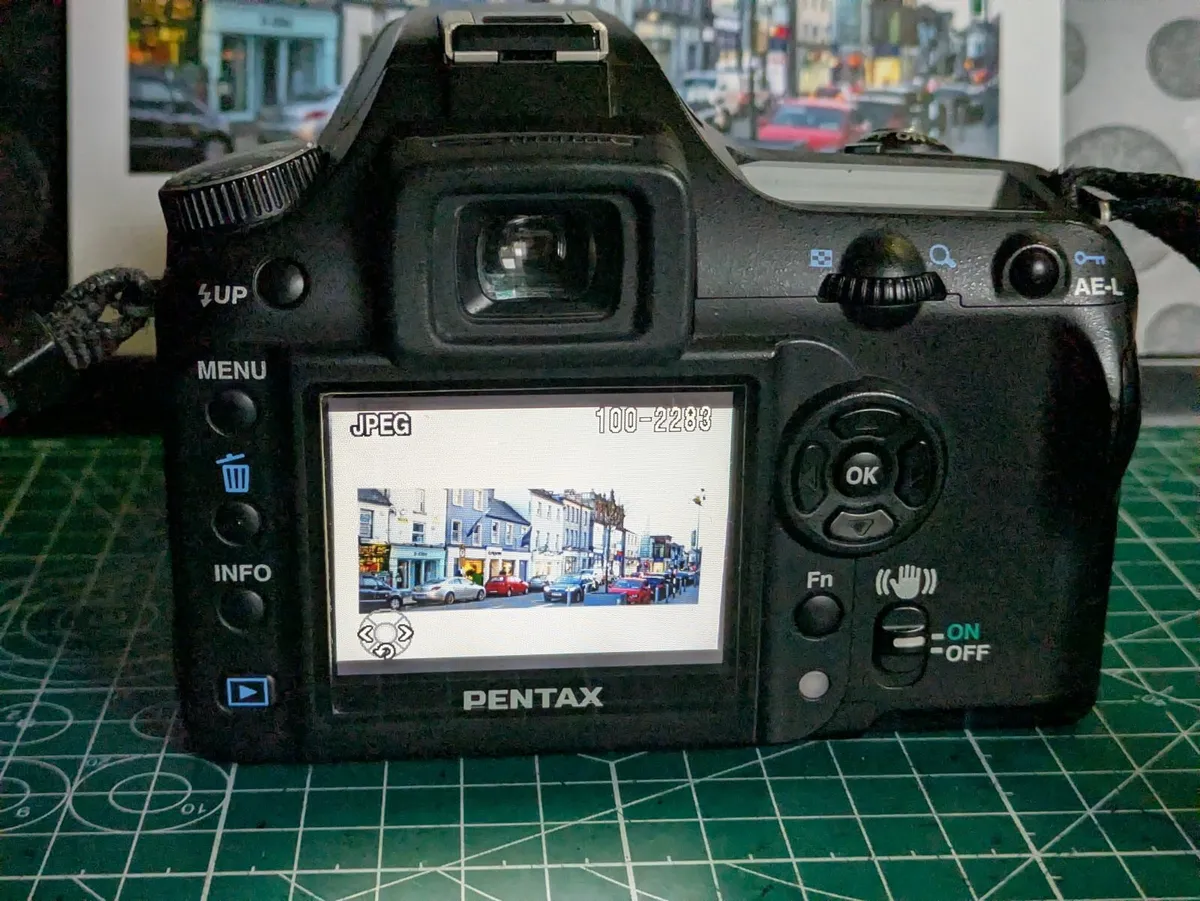 Pentax K100D Super DSLR camera CCD🌈 - Image 4