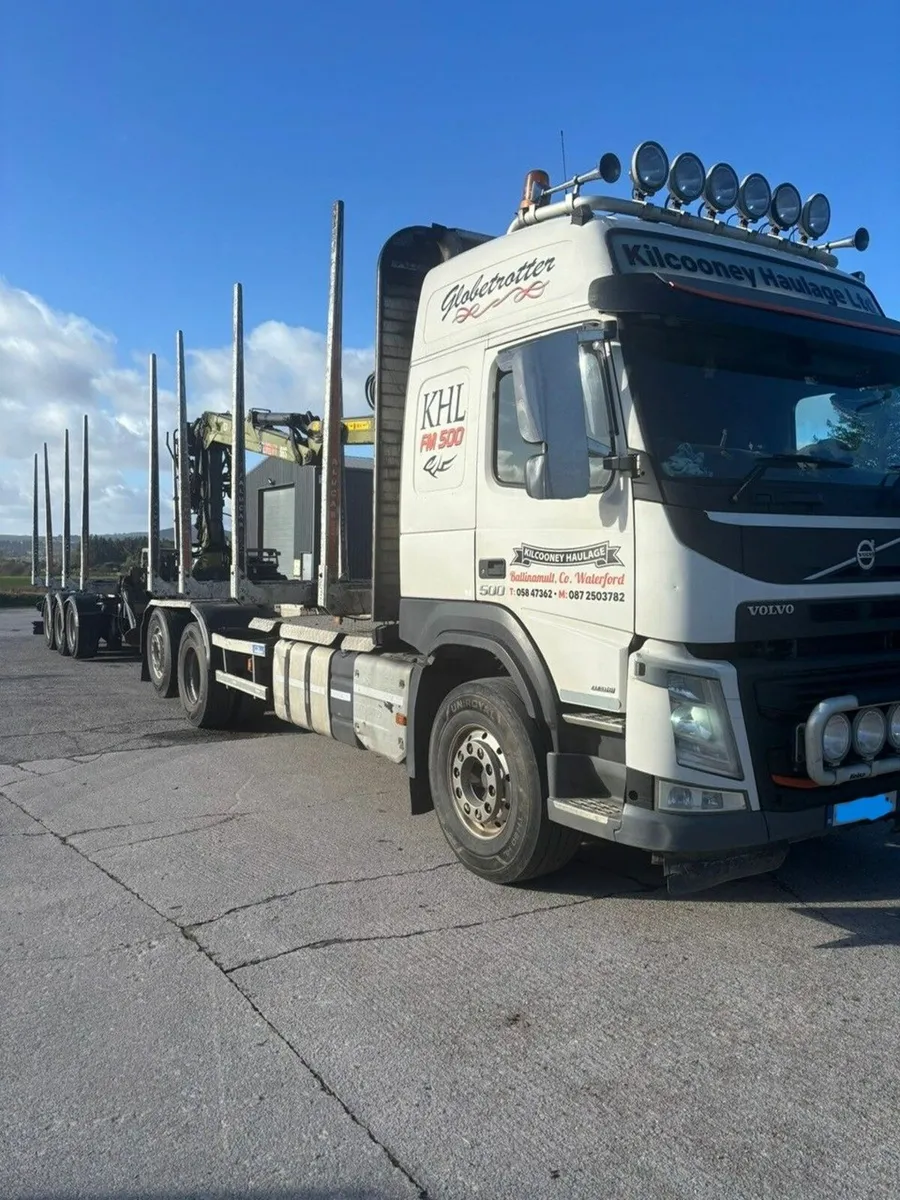 Volvo FM  2016 Rigid & Trailer c/w crane - Image 2