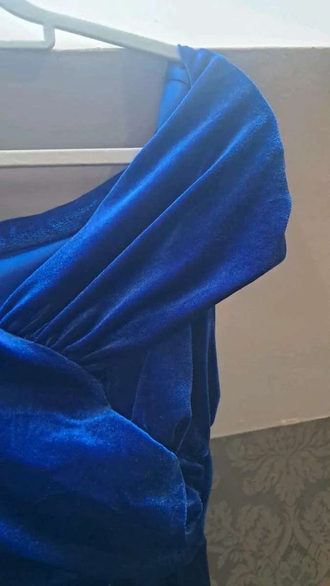 Full length dress - Image 3