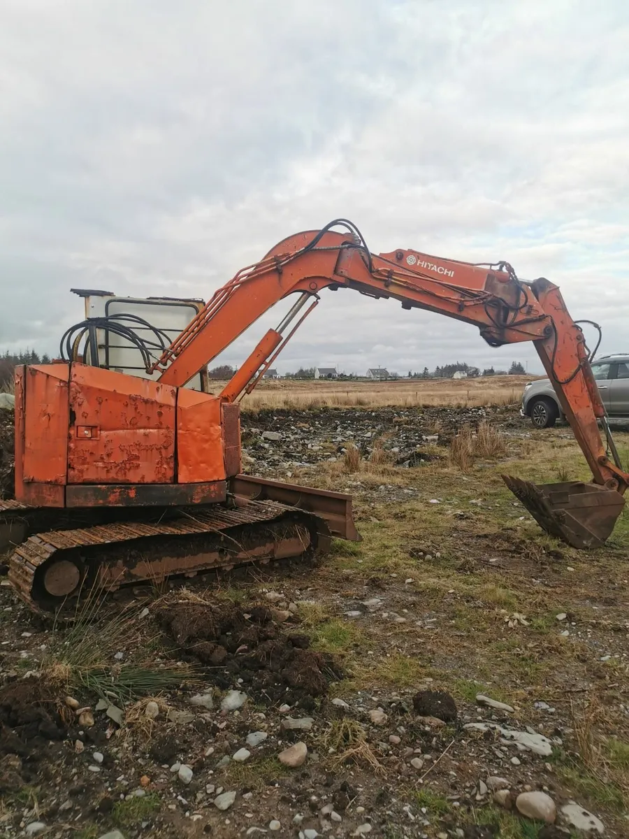 Hitachi URG 5 ton digger - Image 1