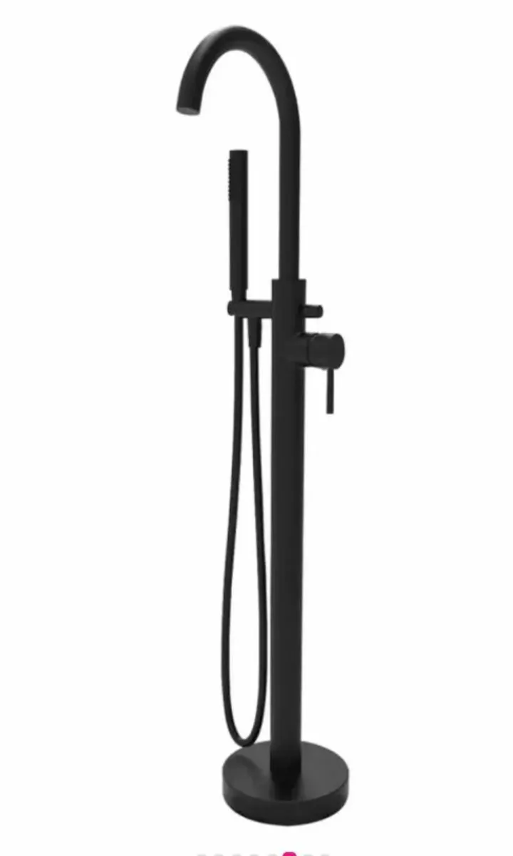 Free Standing Bath With Curve Floor Standing Bath - Image 2