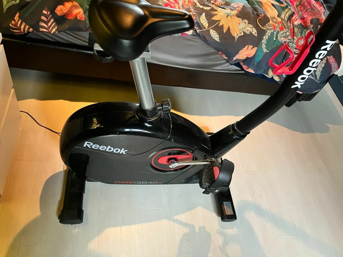 Reebok One GB40S Exercise Bike – Black – Excellent - Image 2