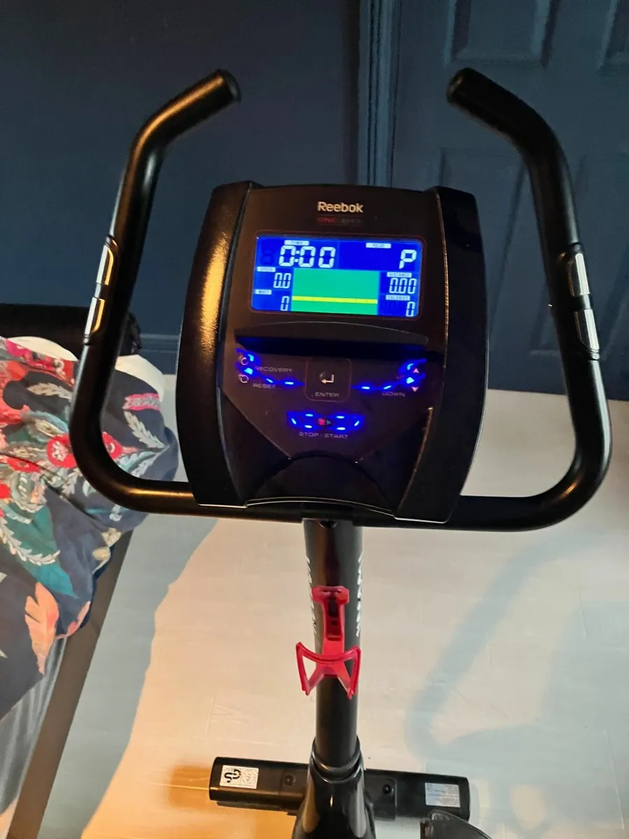 Reebok One GB40S Exercise Bike – Black – Excellent - Image 3