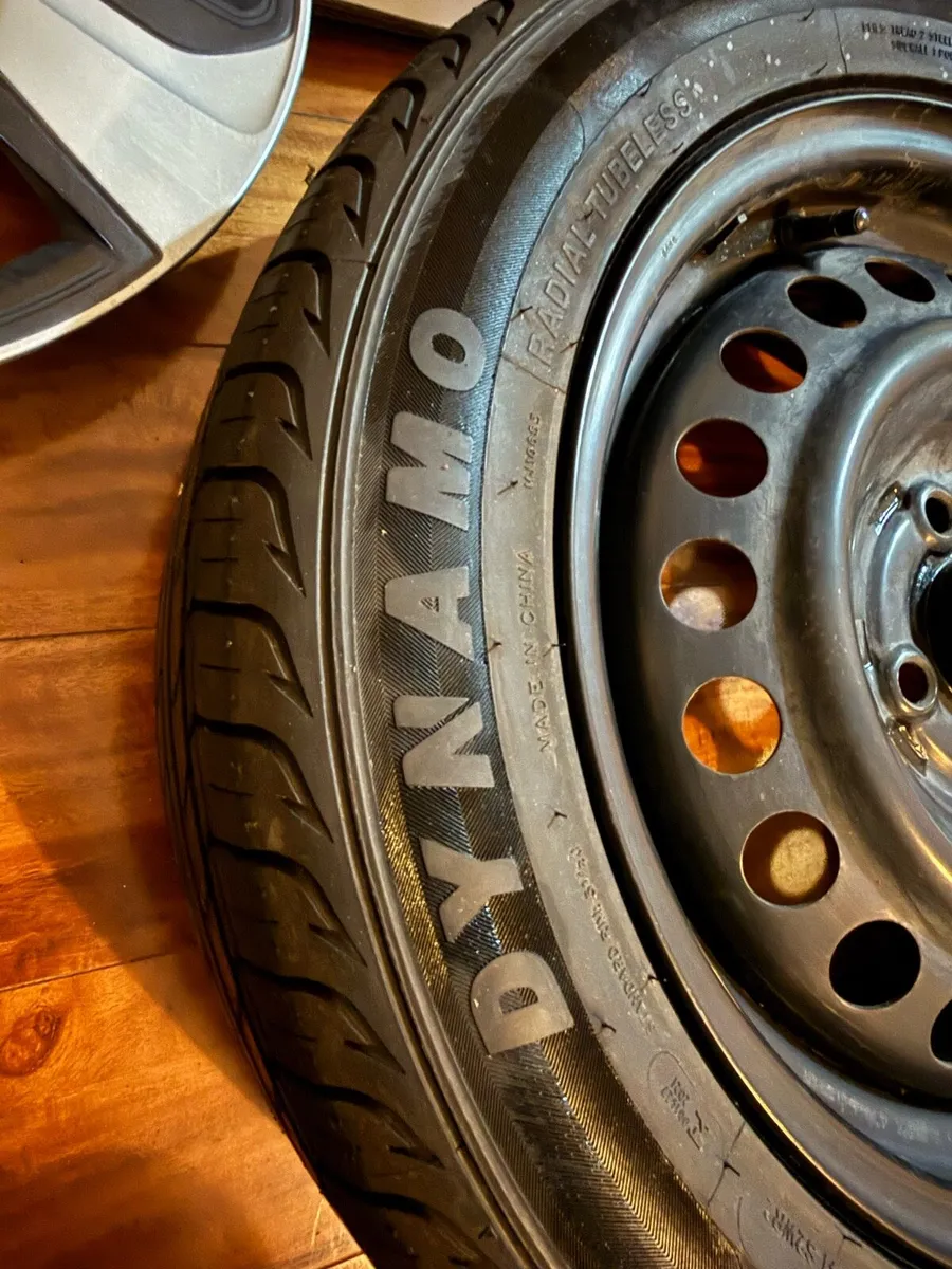 Wheels with brand new tyres for Honda fit - Image 3