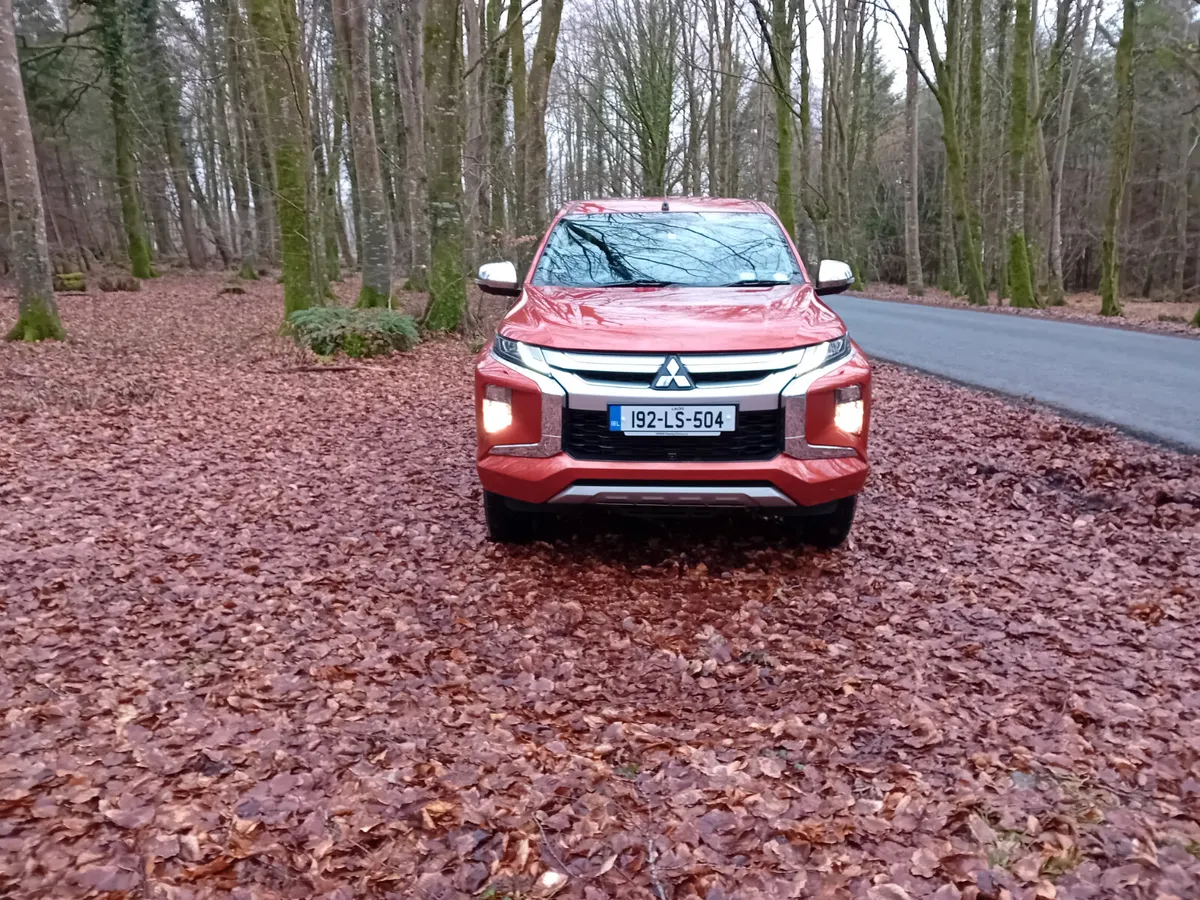 191 MITSUBISHI  L200, 2.3 DID INTENSE 4X4 6 SPEED - Image 2