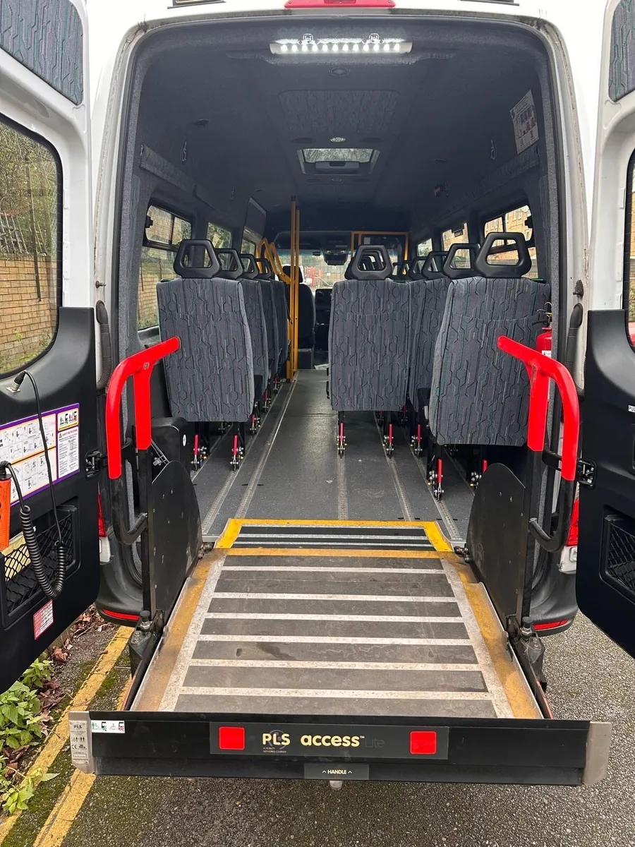 Wheelchair lift for sale - Image 4