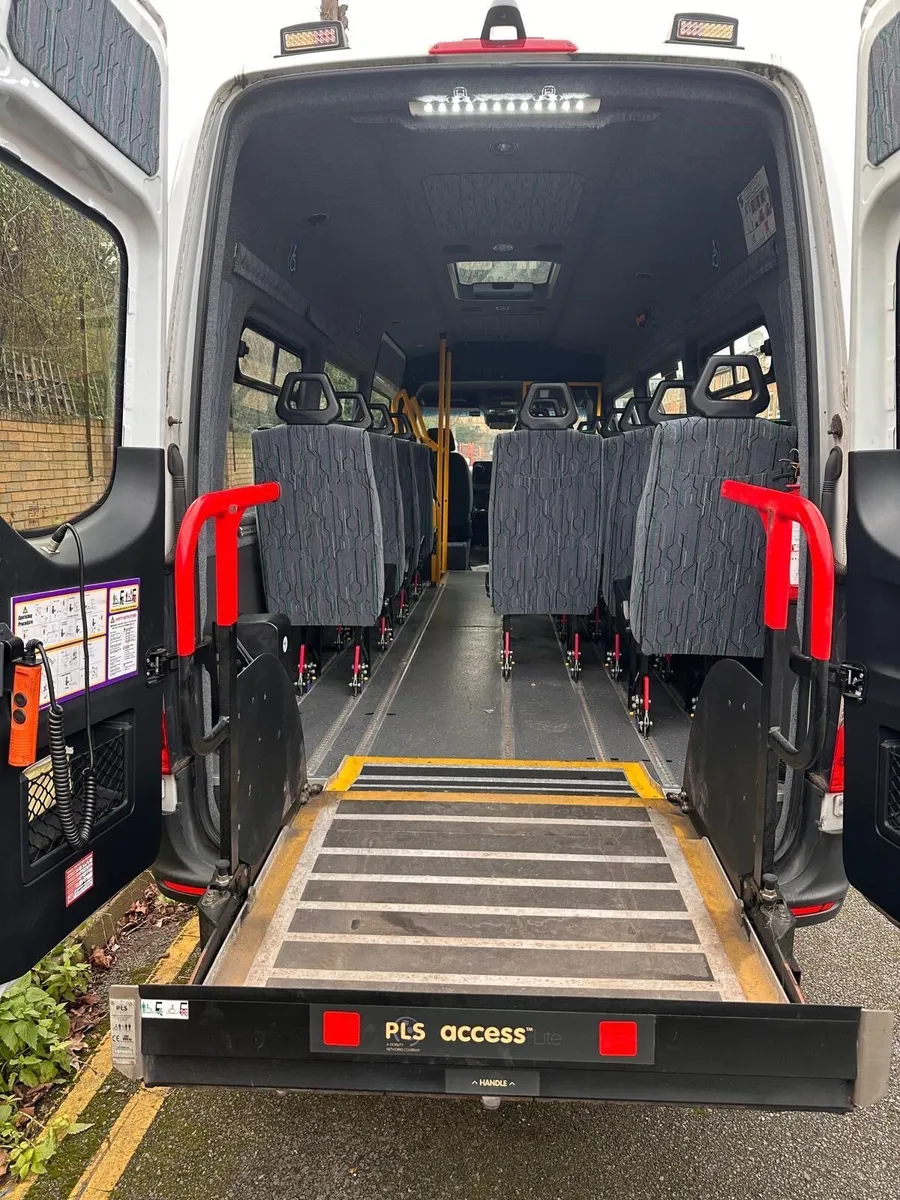 Wheelchair lift for sale - Image 3