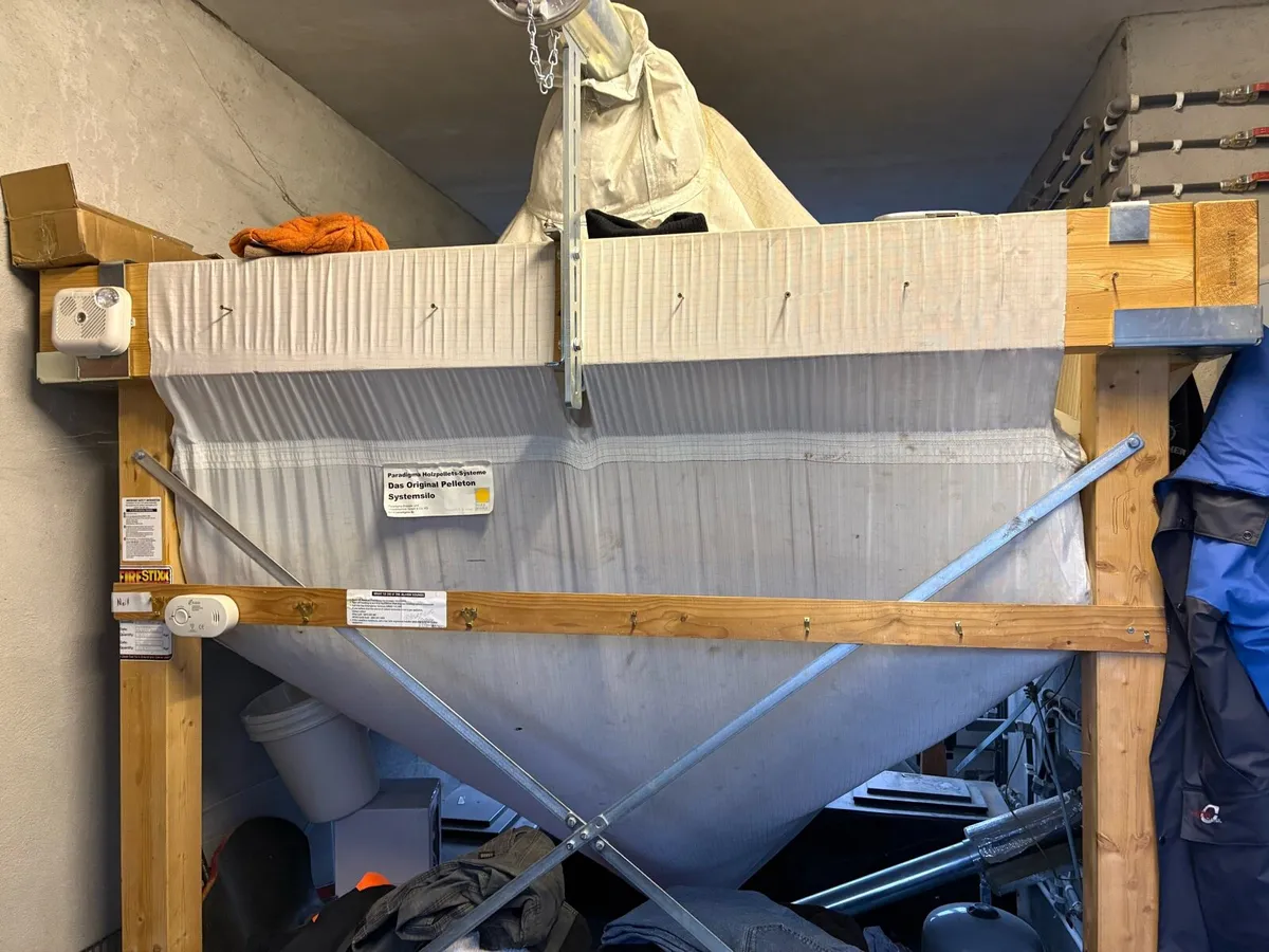 Wood pellet silo - Image 1