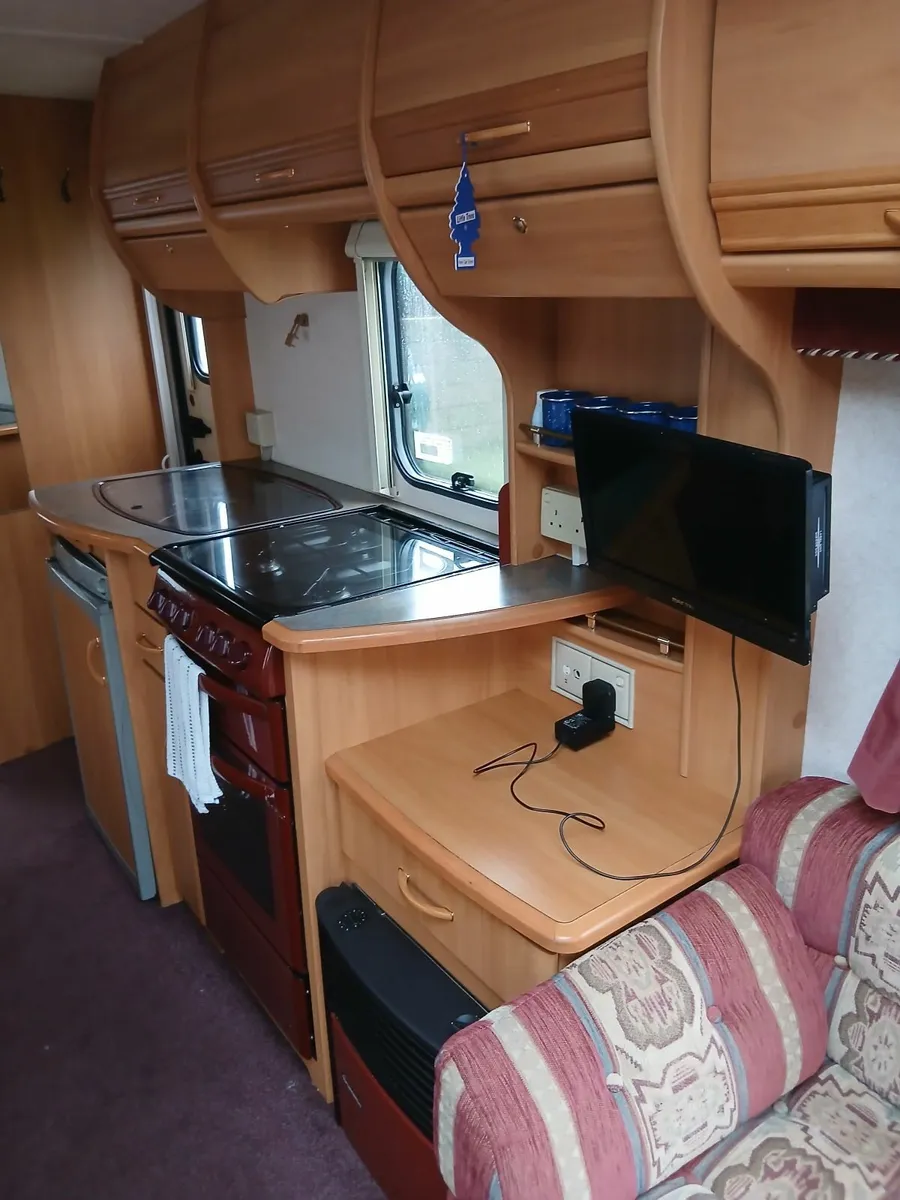 4 berth Caravan - Image 3