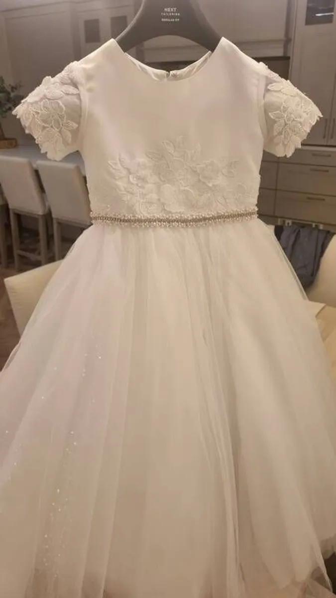 communion dress - Image 1