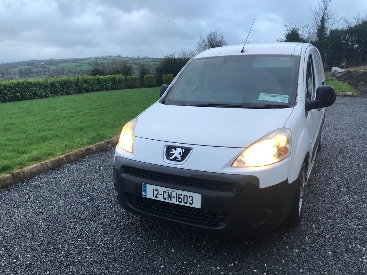 Peugeot Partner Crew Cab - Image 1
