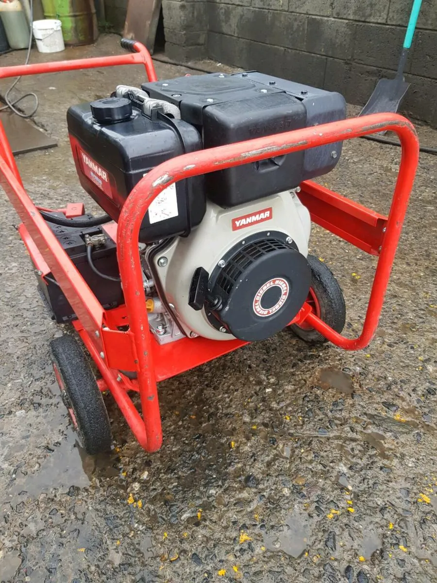 Yanmar engine - Image 2