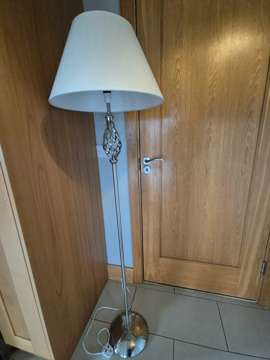 Floor Lamp - Image 4