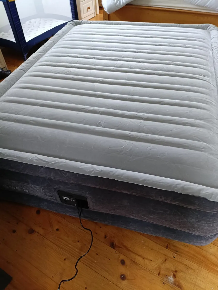 Inflex Inflatable Double Mattress - Image 4