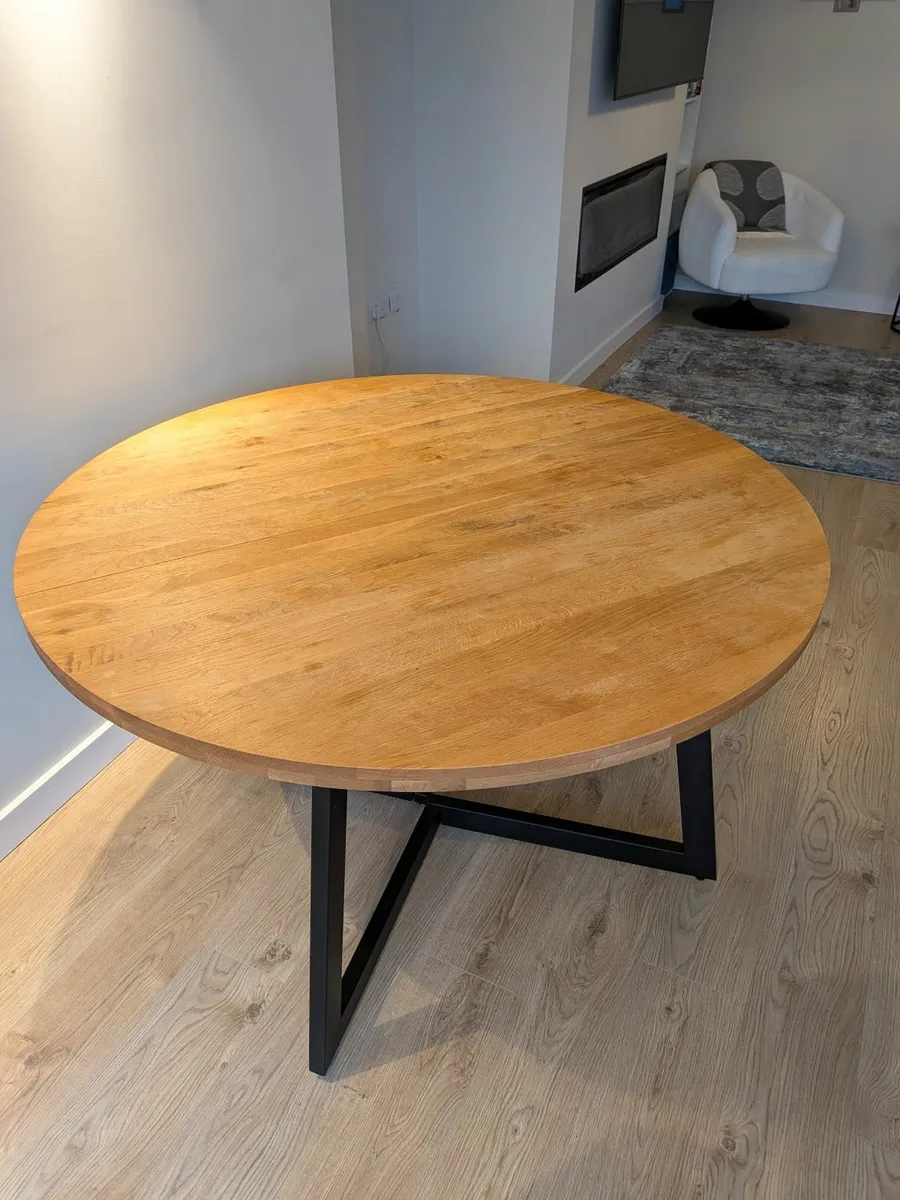 Kitchen table - Image 3