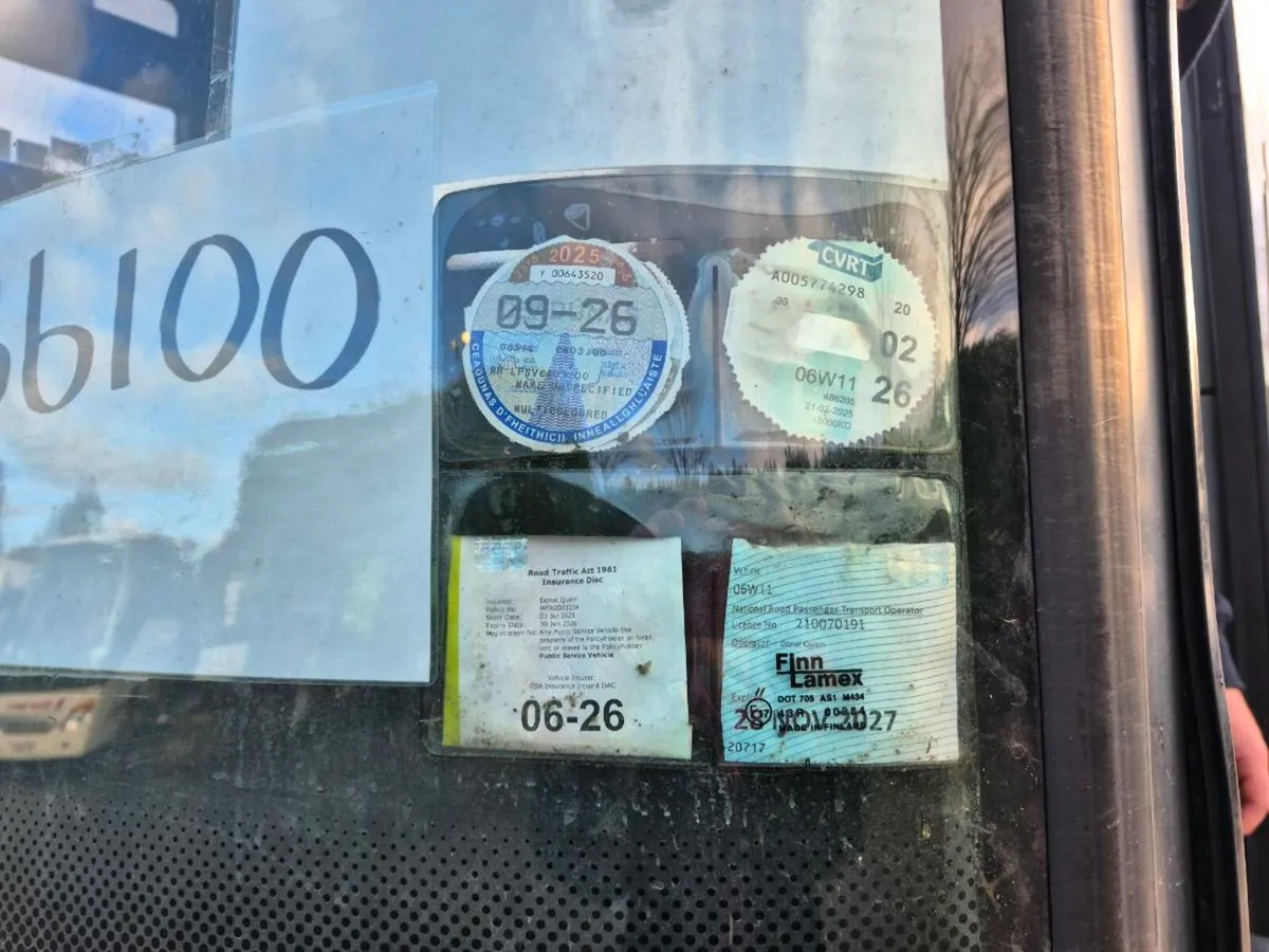 2006 mercedes setra 51 seater sold with cvrt - Image 2