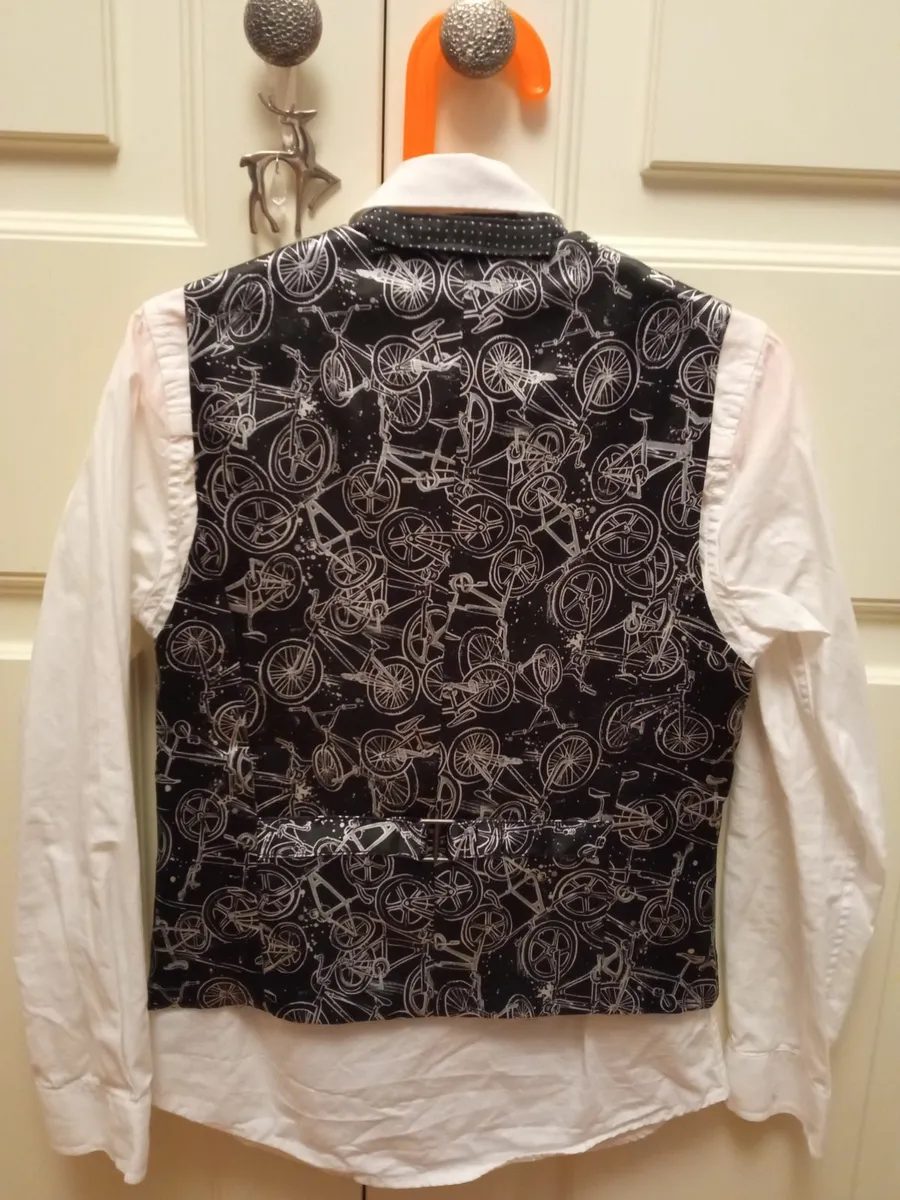 White Shirt and Vest Set - Image 3